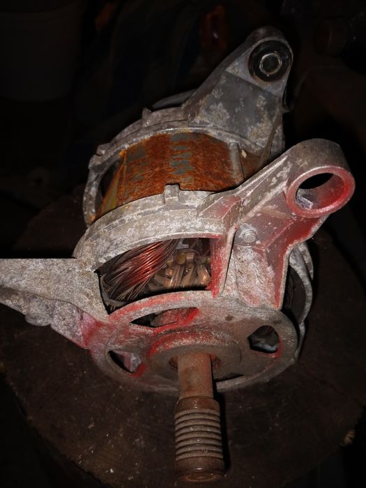 Двигун на стіралку бломберг(AEG)