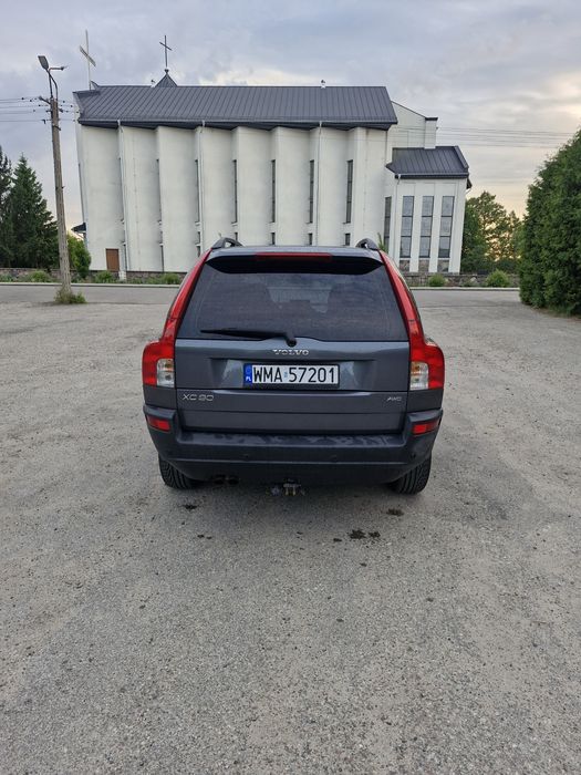 Volvo XC90 2.4 D5 185km