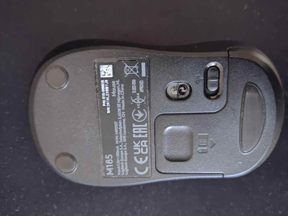 Мишка Logitech m185