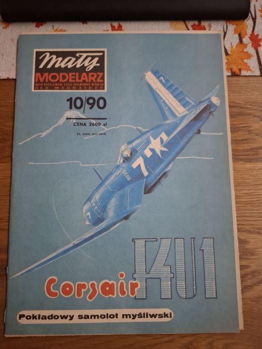 Mały Modelarz 10/1990