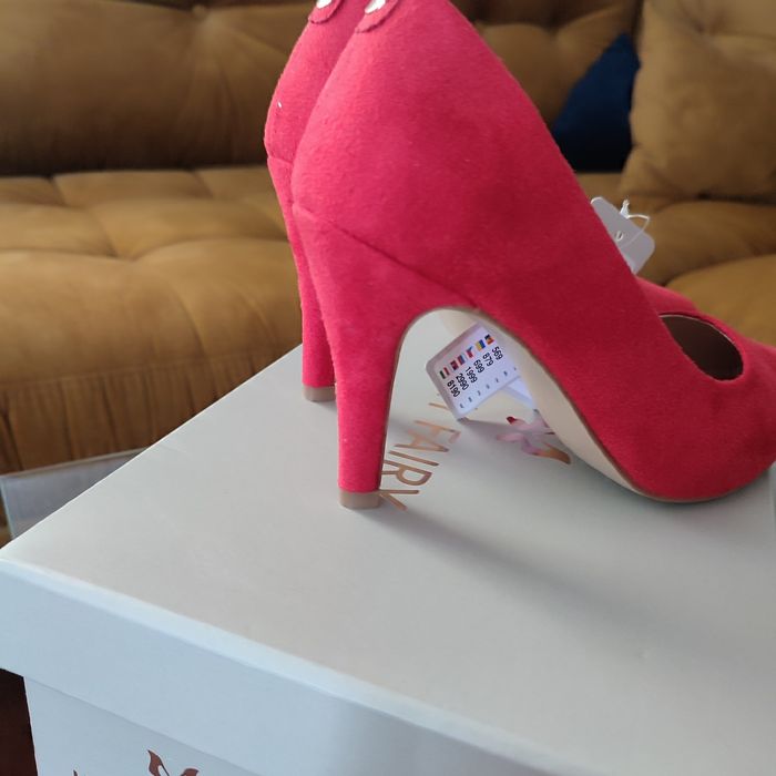 Czółenka na obcasie