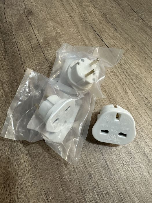 Електричний мережевий перехідник UK to EU, білий