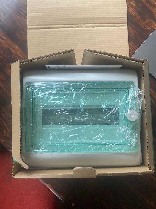 Навісна шафа/щит Schneider Electric Mureva на 12 модулів IP65 (13981)