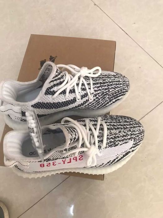 buty yeezy EU 42