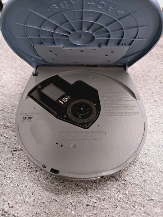 Walkman CD odtwarzacz CD Sony D-E777