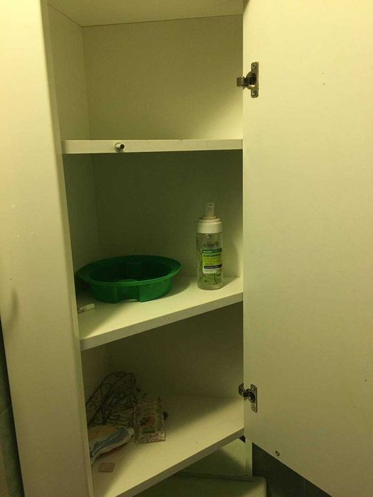 Угловая шкафчик в ванную