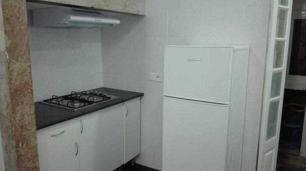 Alugo quarto em Algés