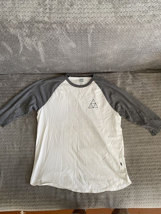 Футболки різних брендів, рок груп