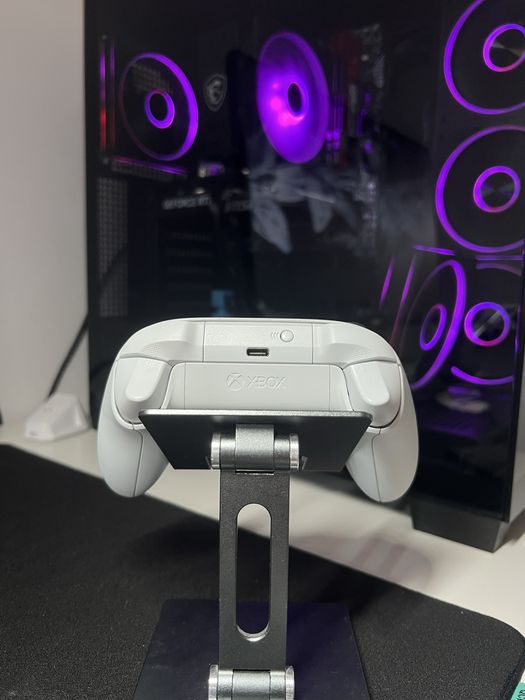 Kontroler bezprzewodowy Xbox Series X/S (Robot White)