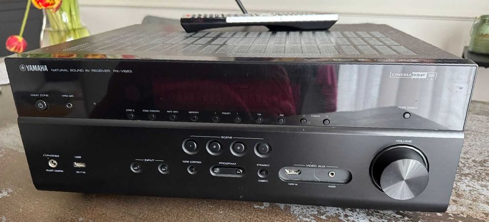 Amplituner Yamaha RX-V683 jak nowy