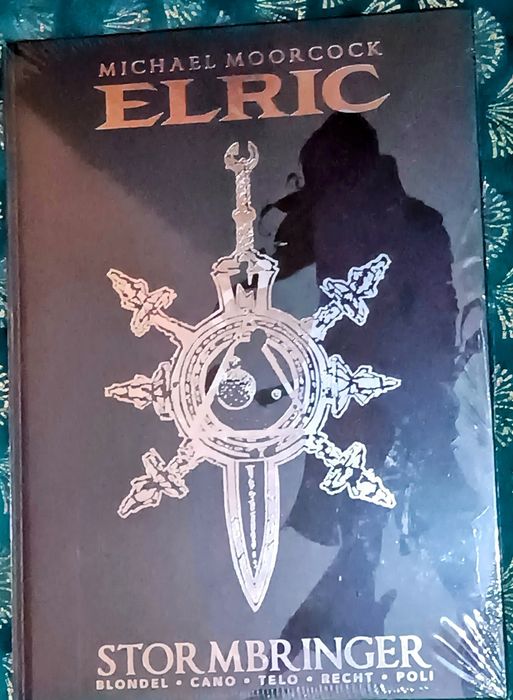 Livro Michael Moorcock's Elric Vol. 2: Stormbringer Deluxe Edition