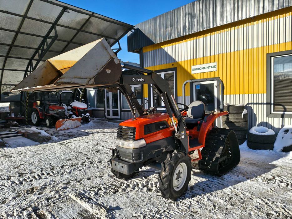 Японський мінітрактор Кубота Kubota Kl 25   з фронт. нав.