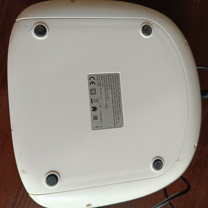 Lampa LED NEONAIL 36 W/48 W LCD – używana, sprawna, do negocjacji