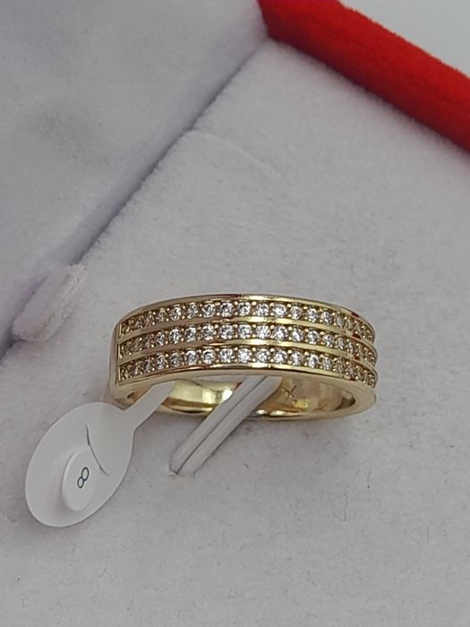Pierścionek pozłacany 14 k 6 mm cyrkonie Rozmiar 8