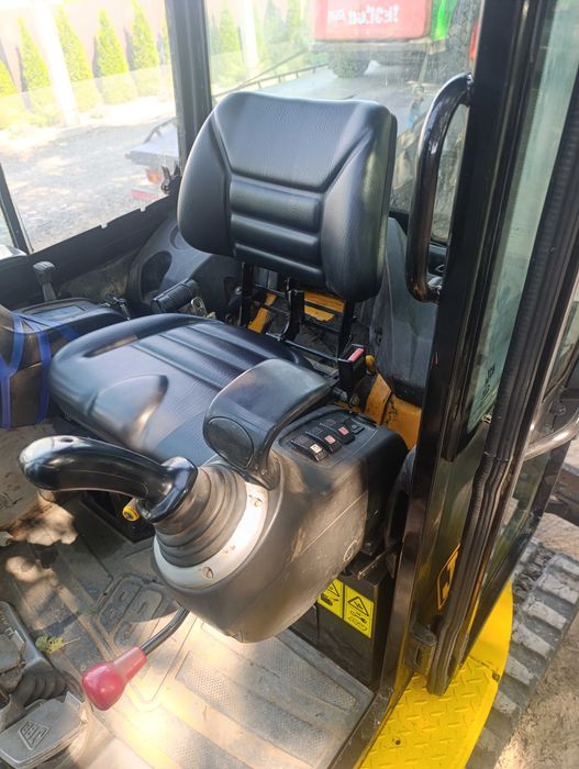 Продам міні екскаватор JCB 8025 2007 року