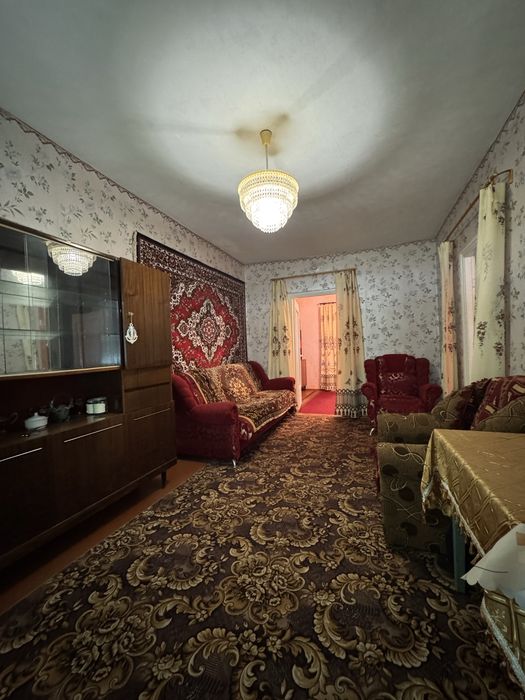Продаж півбудинку з окремим  подвір'ям . м. Кропивницький  Лелеківка