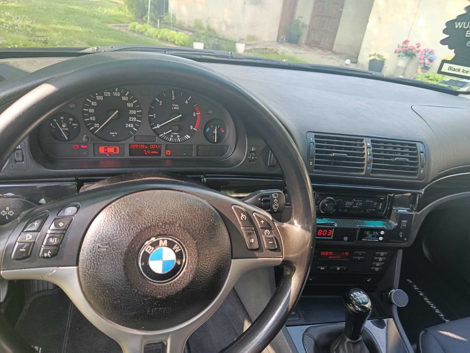 Samochód BME E39 2001r