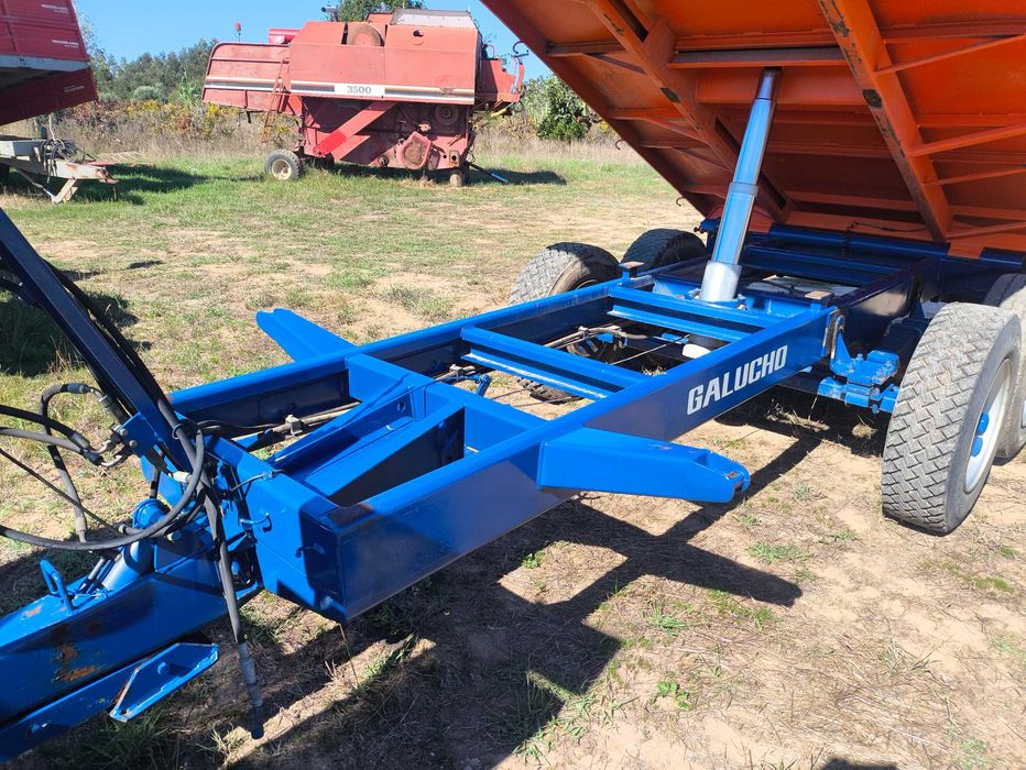 Reboque tribasculante Galucho 10t