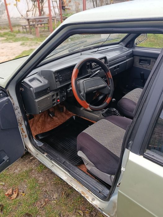 Автомобіль ВАЗ 2109