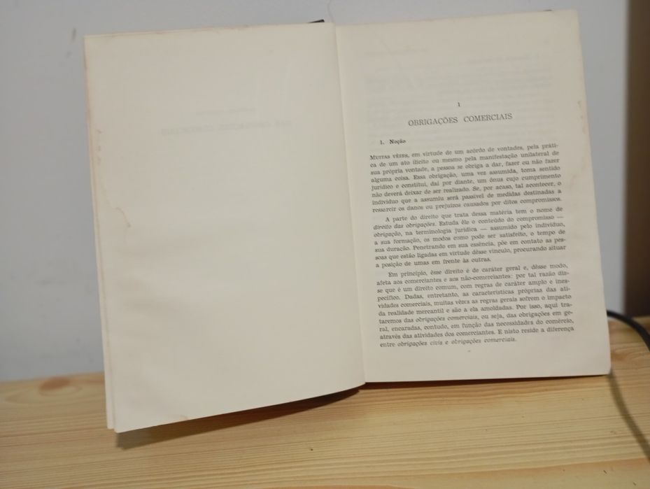 Contratos e obrigações comerciais-Fran Martins