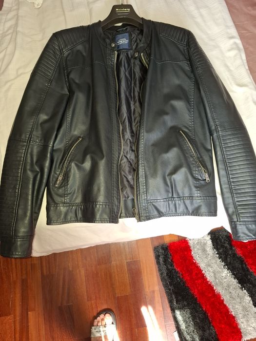 Casacos usados em bom estado