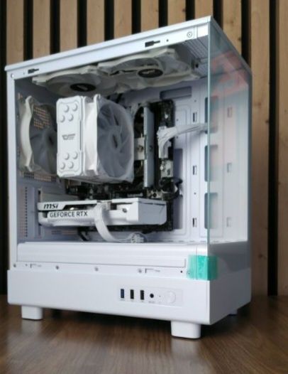 PC White Edition  Ryzen 5 5600_RTX 5060_16GB RAM_SSD1 TB_36Gw_Win11