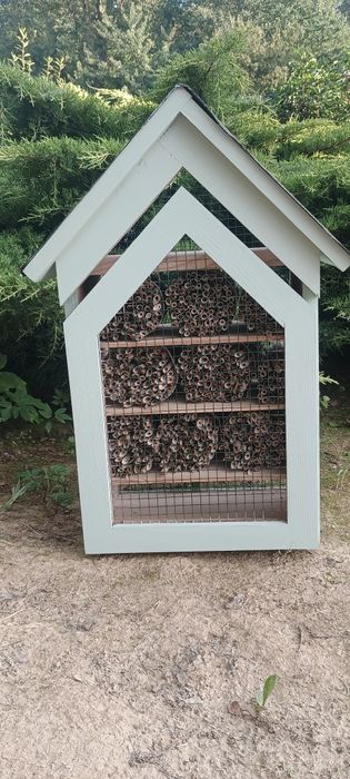 Eko hotel , budka , domek dla owadów,  pszczół murarek