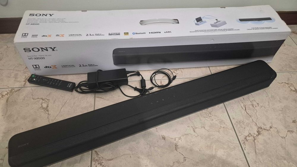 Barra de som única de 2.1 canais com Dolby Atmos®/DTS:X® e subwoofer - completamente nova