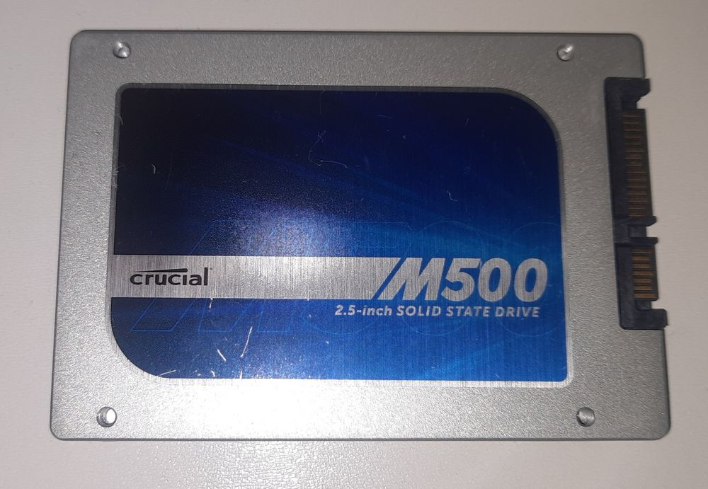 Ssd crucial  240 gb