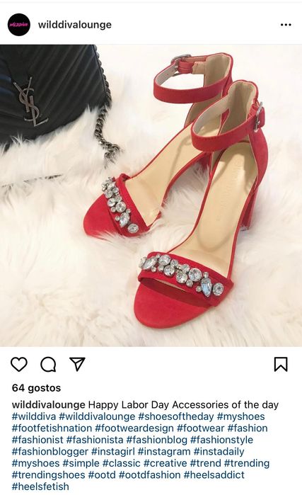 Sandálias vermelhas de veludo nº 37