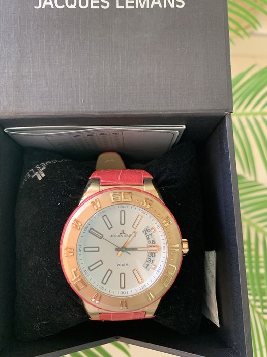 Часы Jacques Lemans