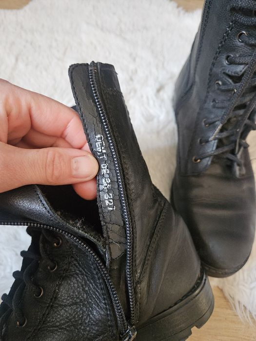 Botki czarne wiązane zamek 36 Lasocki