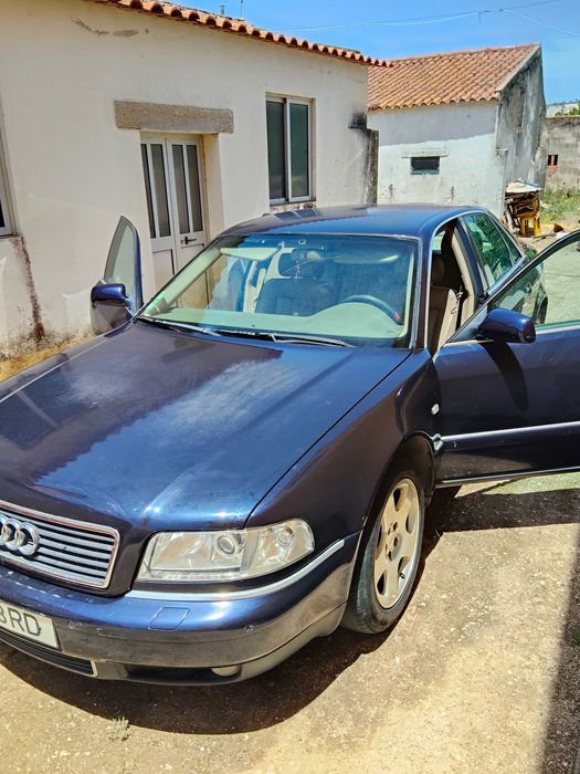 Audi A8 2.5d  v6