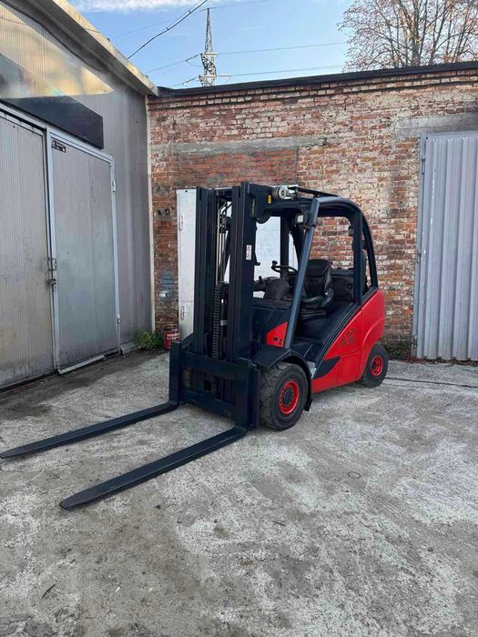 Навантажувач LINDE H35T-02 (393) газовий, вилочний, погрузчик, вантажопідйомність - 3500 кг