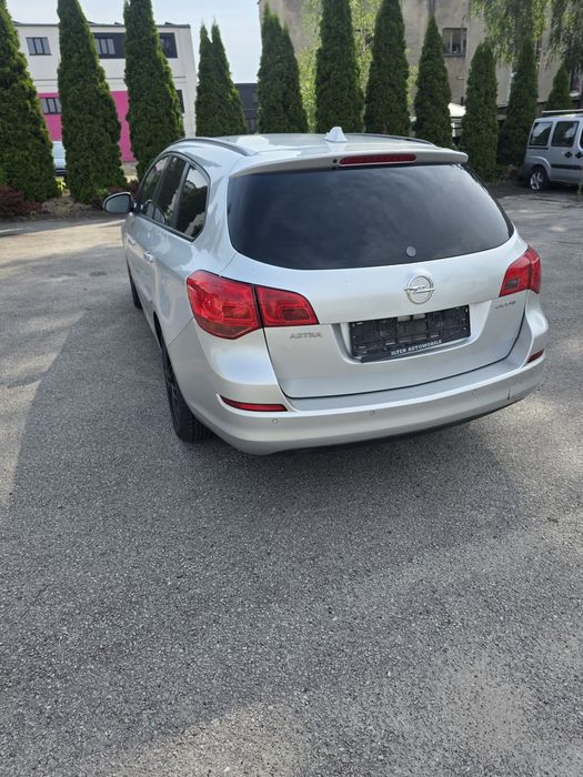 Opel Astra j 1.3