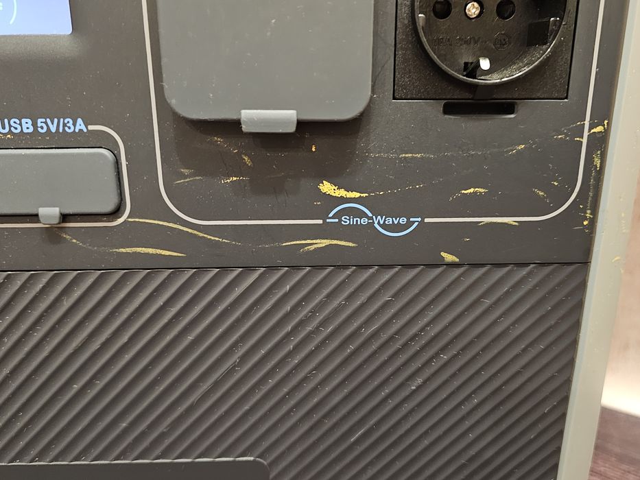 Зарядна станція BLUETTI AC200P (2000 Вт/год) б/в