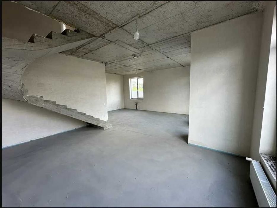 Продаж дуплексу с.Білогородка ,127 кв.м.,5 сот.землі,місце під 2 авто!