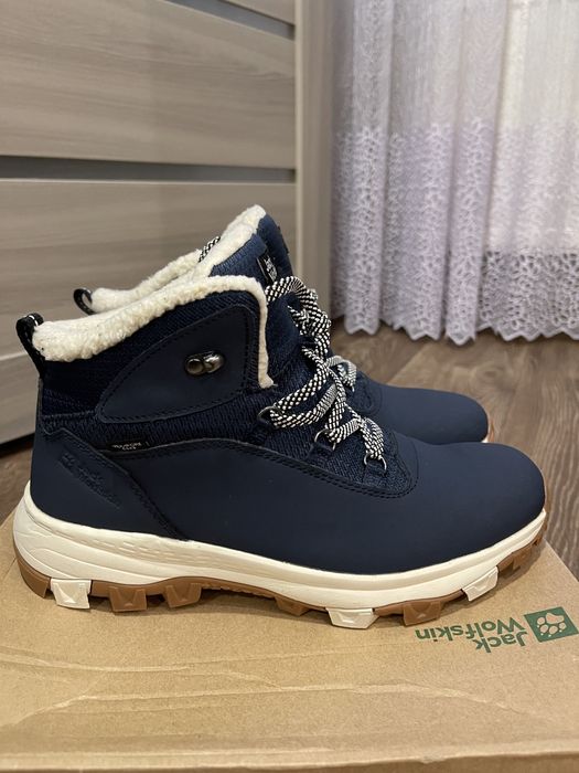Жіночі зимові ботінки
