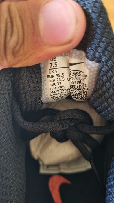Ténis Nike Shox R4 Triple Black - Novos na Caixa (Tam 38.5)