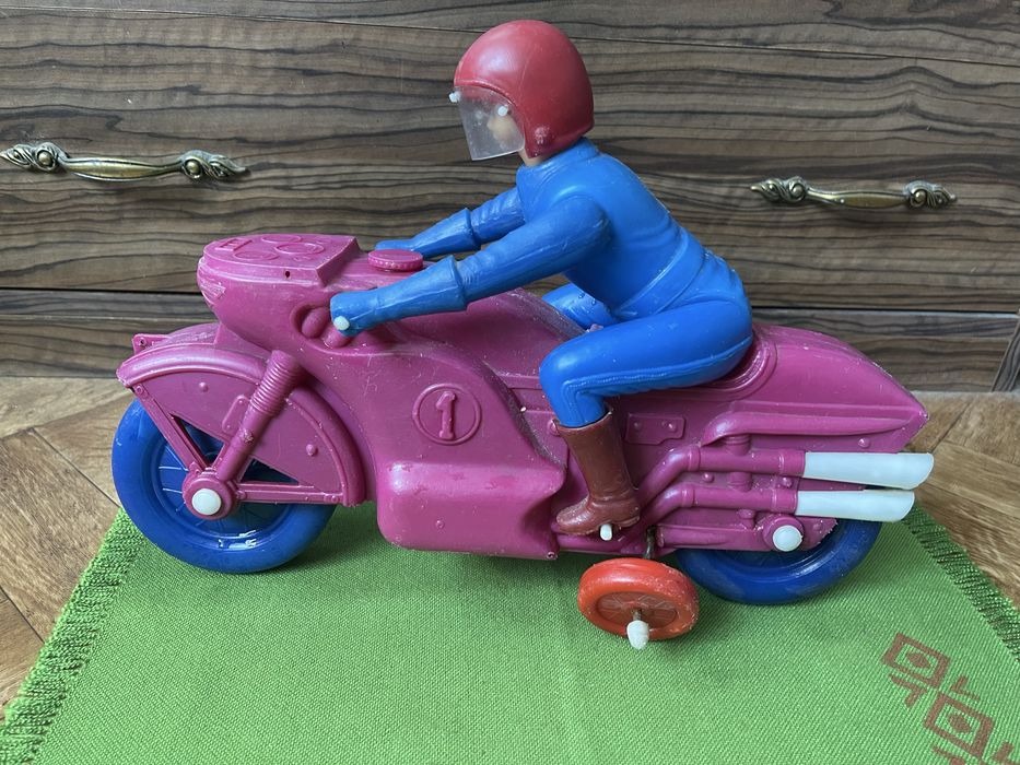 Редкая игрушка времен СССР .