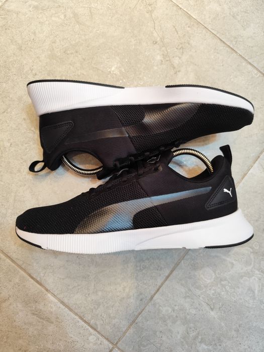Кросівки Puma Flyer Runner