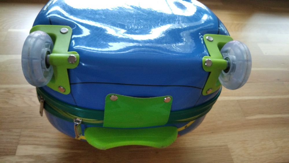 walizka dla dzieci na kolkach