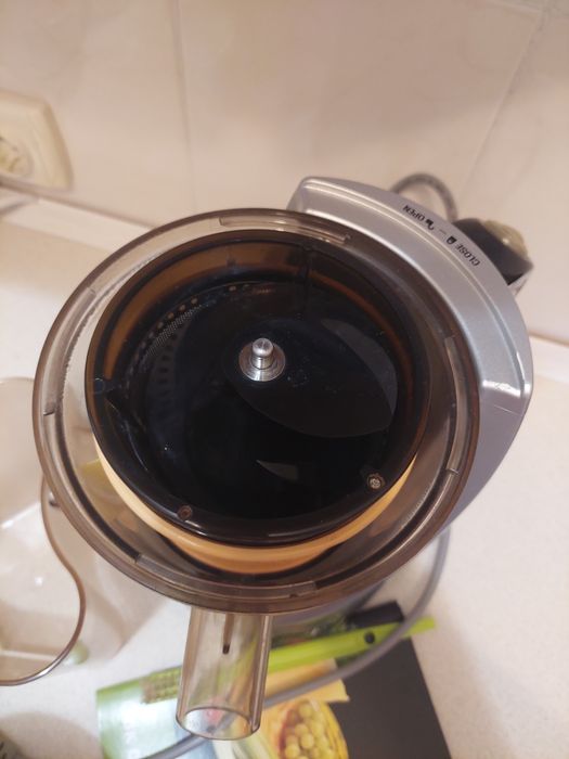 Соковитискач bauer соковижималка