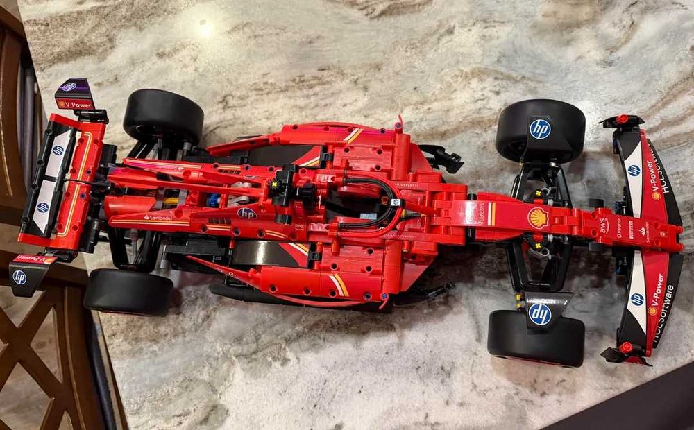 LEGO Compatível - Technic Ferrari - Ferrari SF-24 com 1361 peças