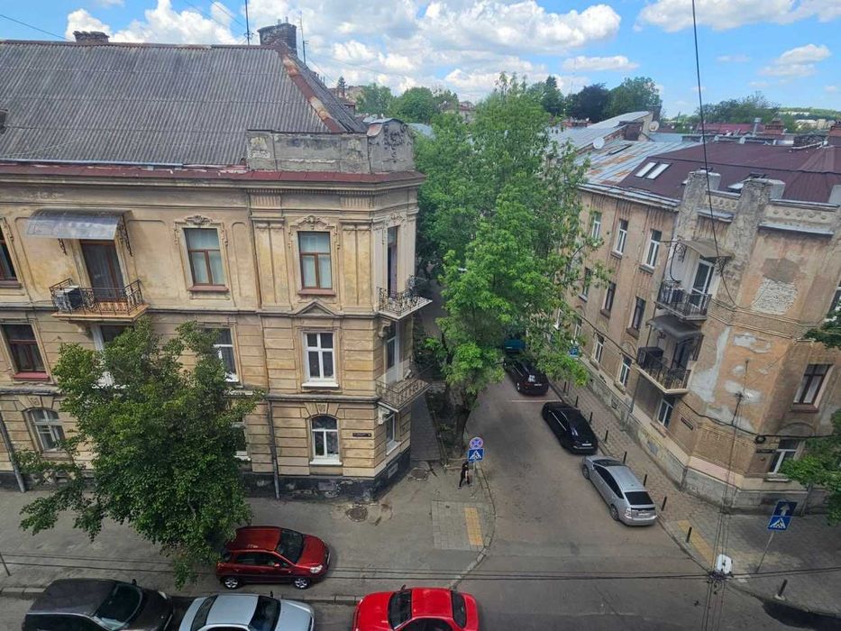 Продаж квартири на вул. Зарицьких