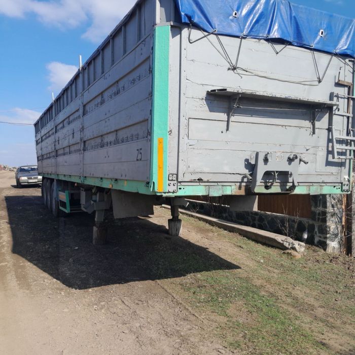 Продам бортовий прицеп