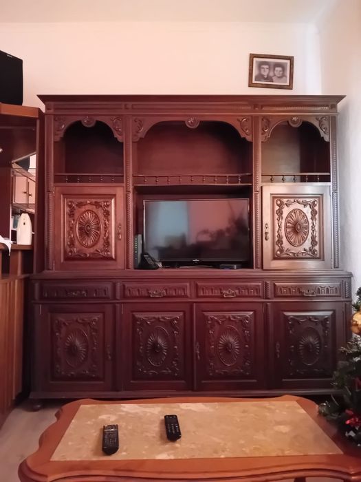 Móvel de Madeira Maciça