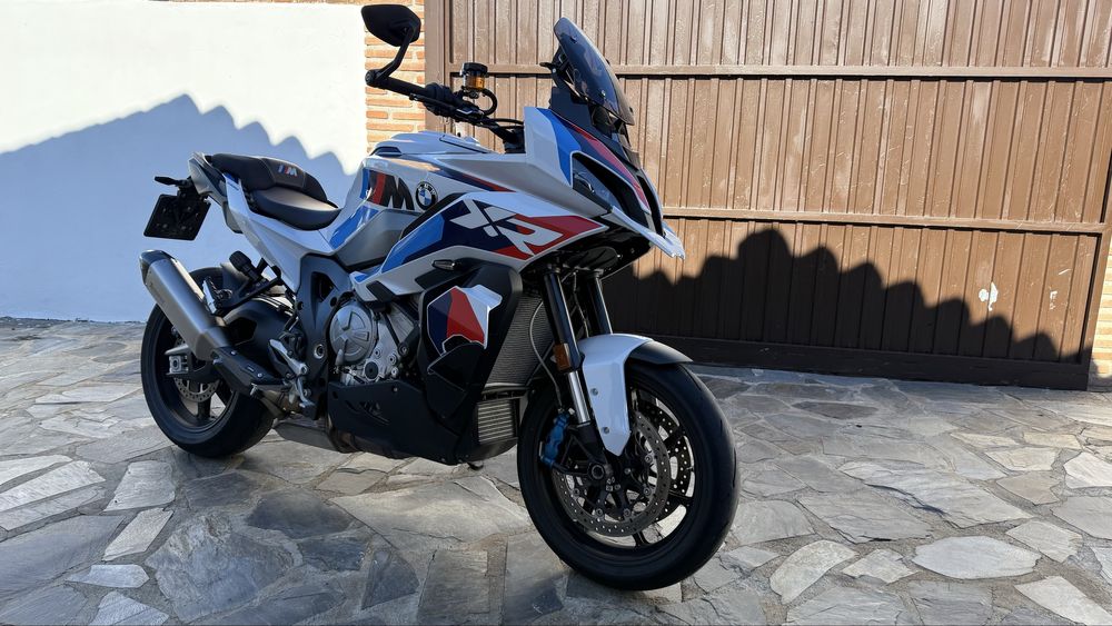 BMW M1000XR 2025, przebieg 2500km