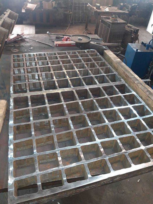 Вібропрес, прес-форми