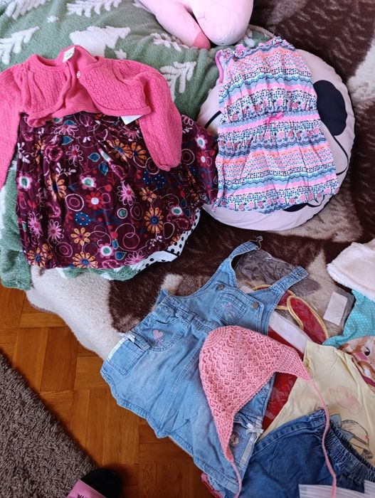 Ubranka dla dziewczynki 68-80